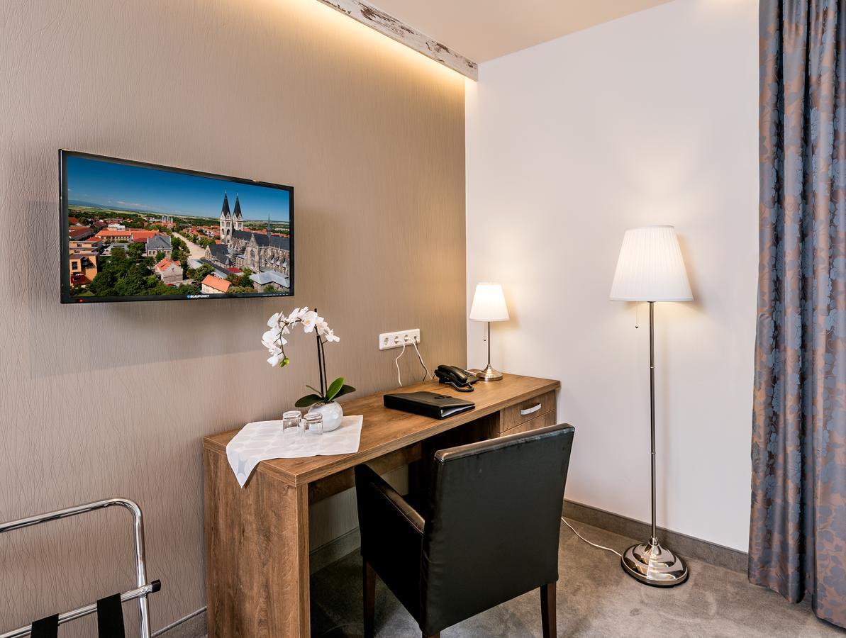 Hotel Allegro Halberstadt Extérieur photo